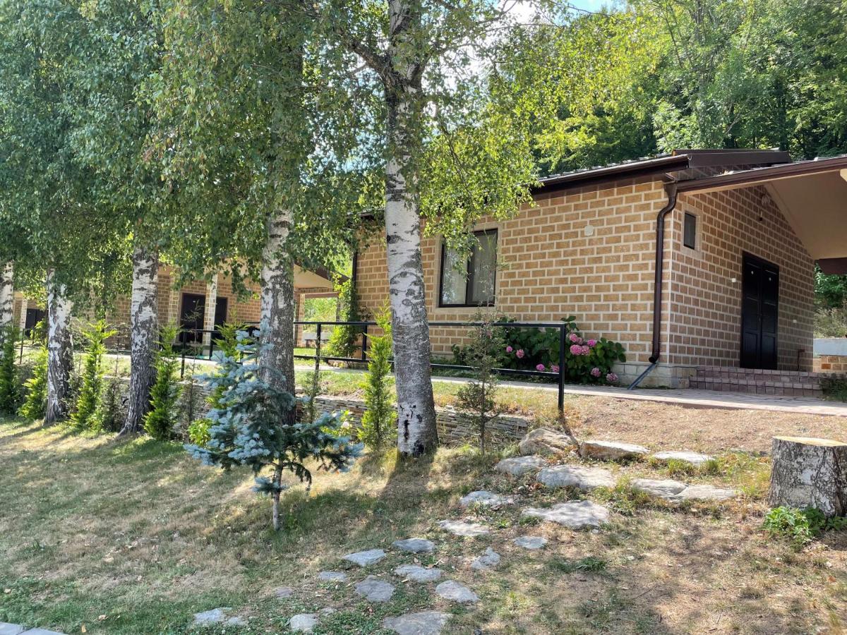 Комплекс Омайник Kalofer Exterior foto